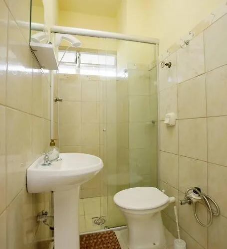 Estúdio Na Rua Do Centro Histórico, Bem Localizado Apartamento Porto Alegre