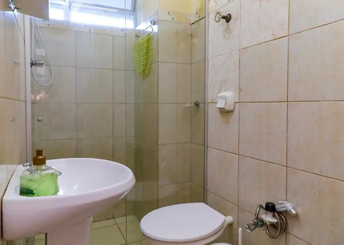 Estúdio Na Rua Do Centro Histórico, Bem Localizado Apartamento
