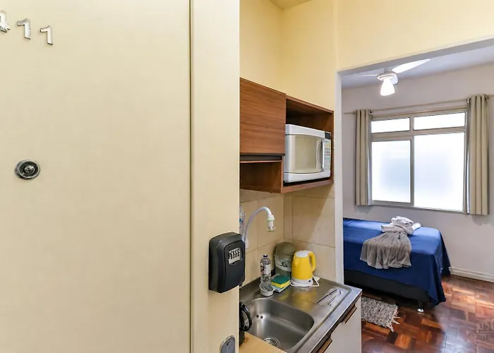 Apartamento Estúdio Na Rua Do Centro Histórico, Bem Localizado