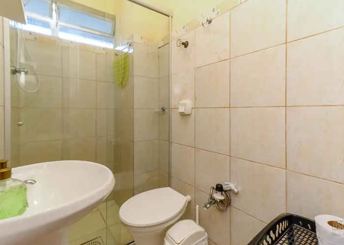Estúdio Na Rua Do Centro Histórico, Bem Localizado Apartamento Porto Alegre