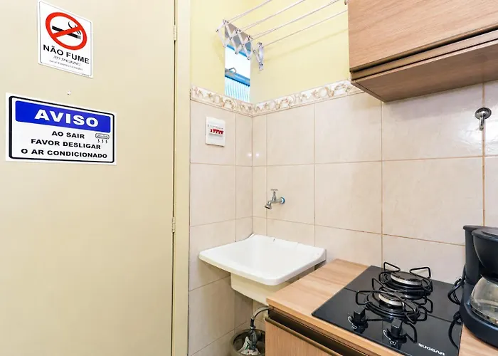 Estúdio Na Rua Do Centro Histórico, Bem Localizado Apartamento
