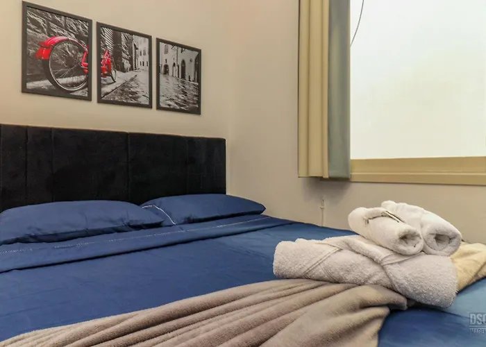 Apartamento Estúdio Na Rua Do Centro Histórico, Bem Localizado *