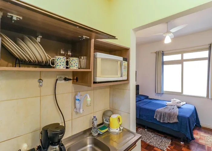 Apartamento Estúdio Na Rua Do Centro Histórico, Bem Localizado
