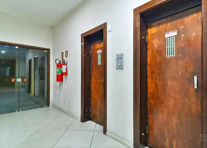 Estúdio Na Rua Do Centro Histórico, Bem Localizado Apartamento