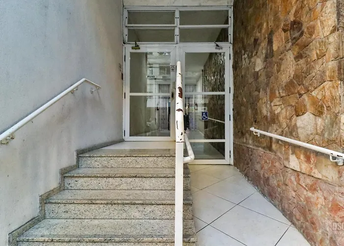 Estúdio Na Rua Do Centro Histórico, Bem Localizado Apartamento Porto Alegre