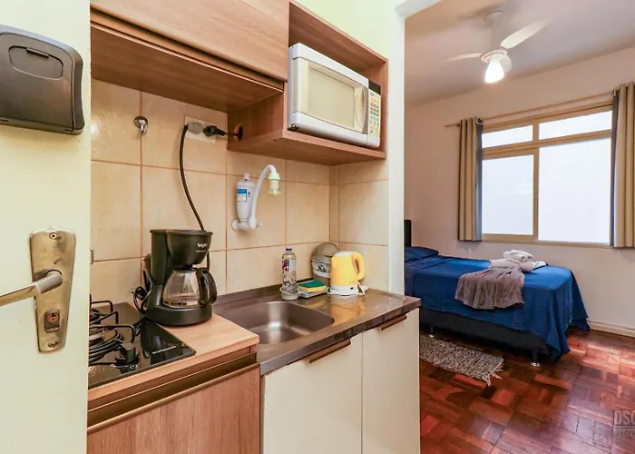 Apartamento Estúdio Na Rua Do Centro Histórico, Bem Localizado